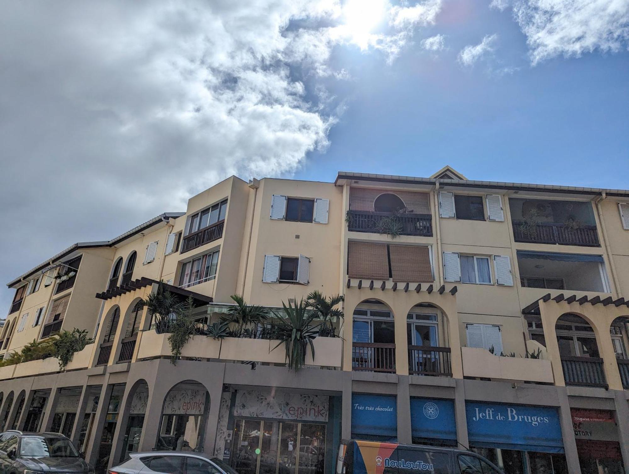 Cap Saint Gilles - T3 Vue Sur Le Port Apartment Bagian luar foto