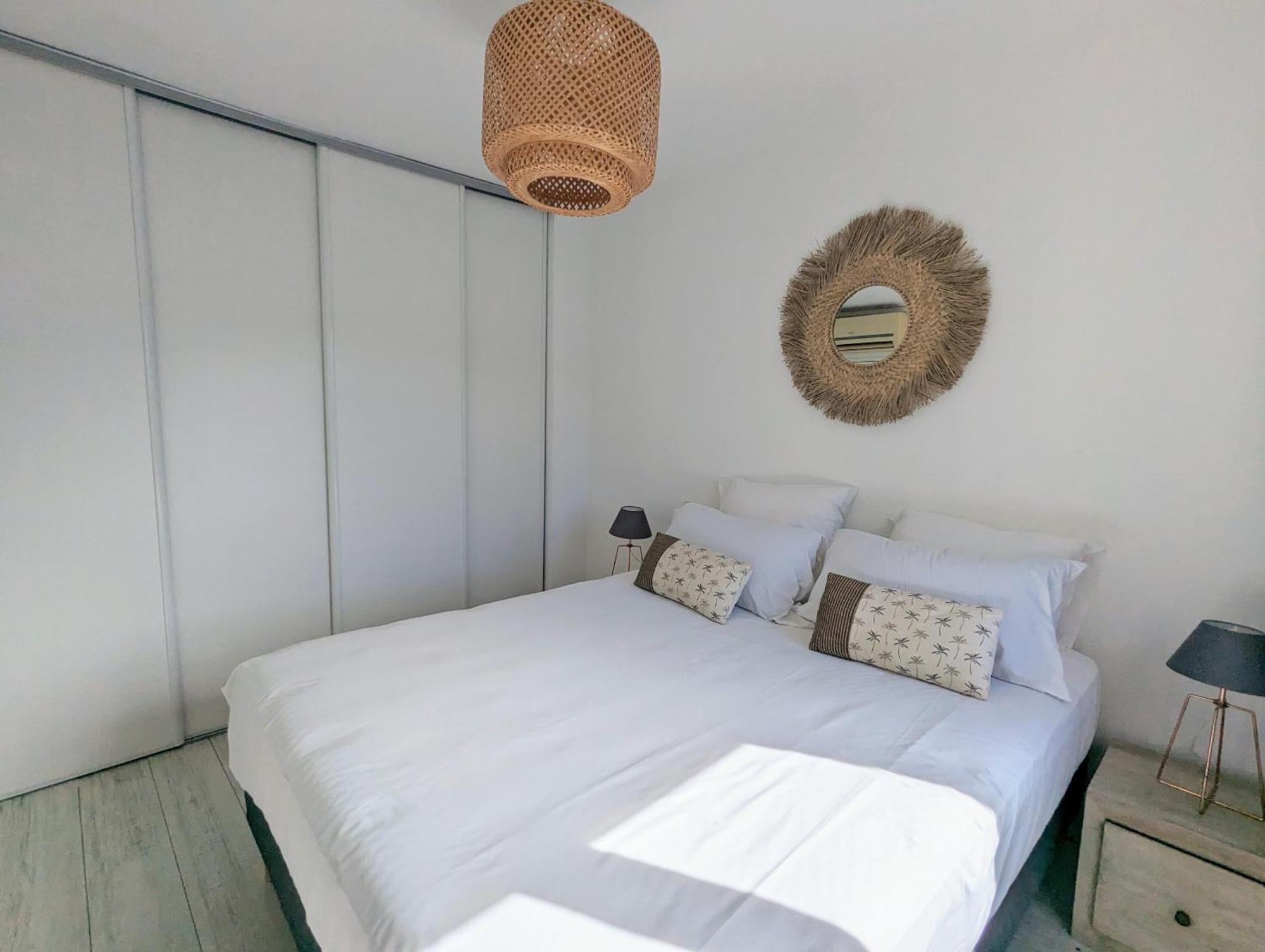 Cap Saint Gilles - T3 Vue Sur Le Port Apartment Bagian luar foto