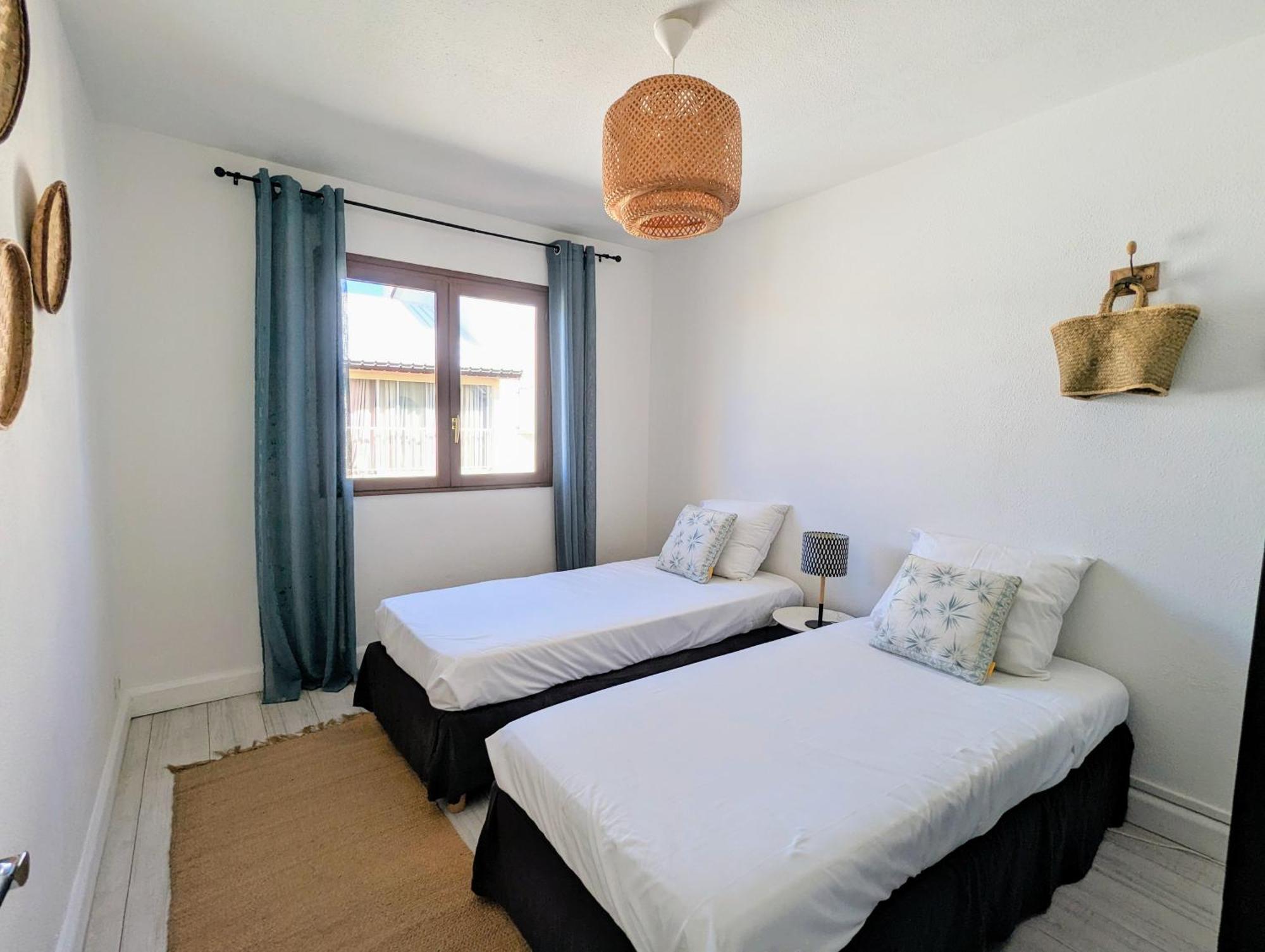 Cap Saint Gilles - T3 Vue Sur Le Port Apartment Bagian luar foto