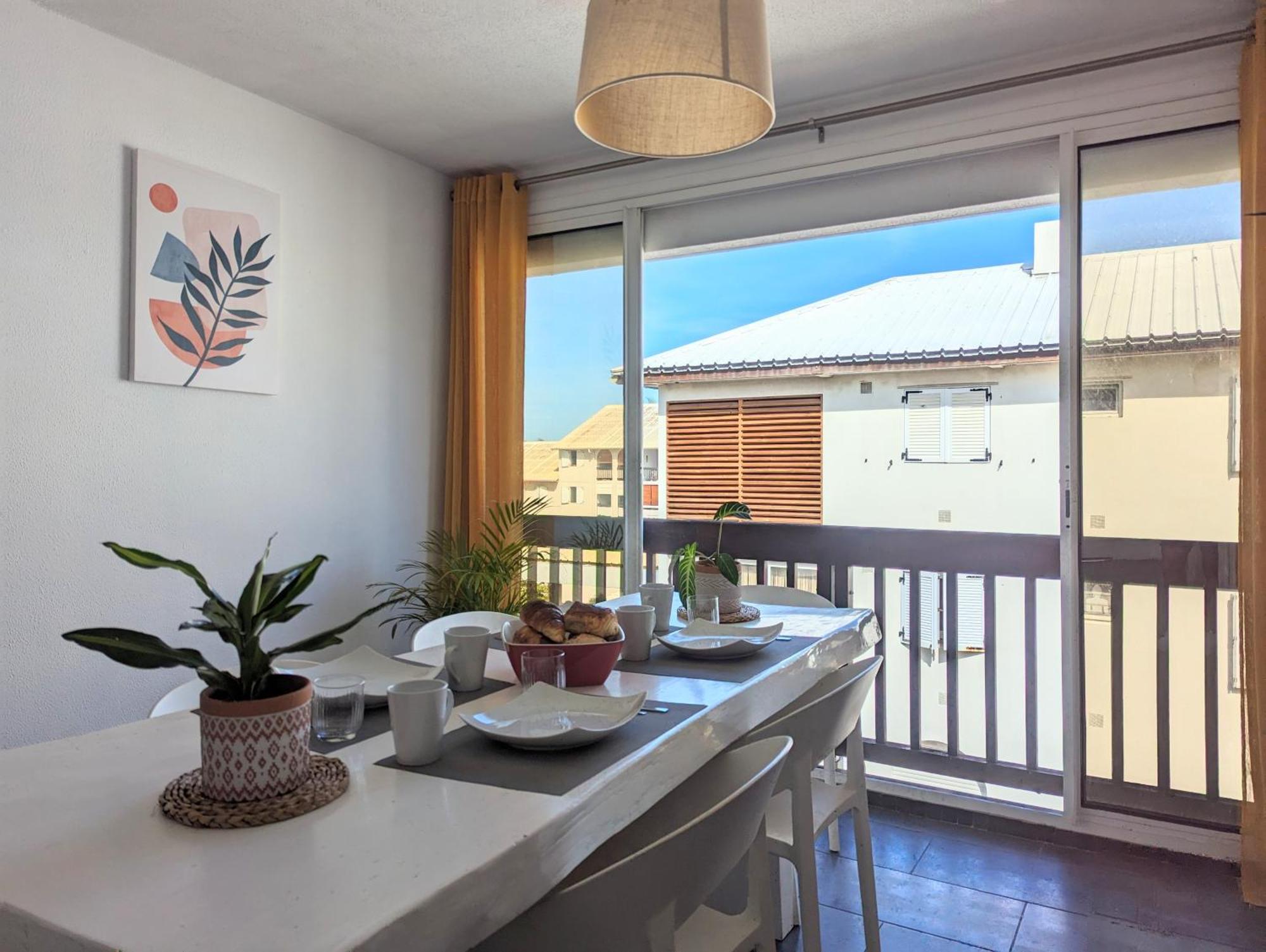 Cap Saint Gilles - T3 Vue Sur Le Port Apartment Bagian luar foto